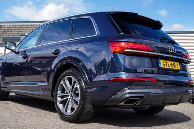 Audi Q7 (2024) thumbnail 2