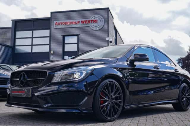 Mercedes-Benz Benz (2016) thumbnail 1