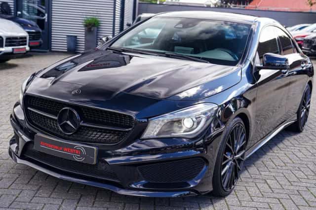 Mercedes-Benz Benz (2016) thumbnail 3