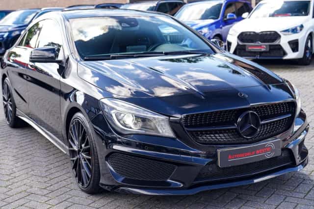 Mercedes-Benz Benz (2016) thumbnail 5