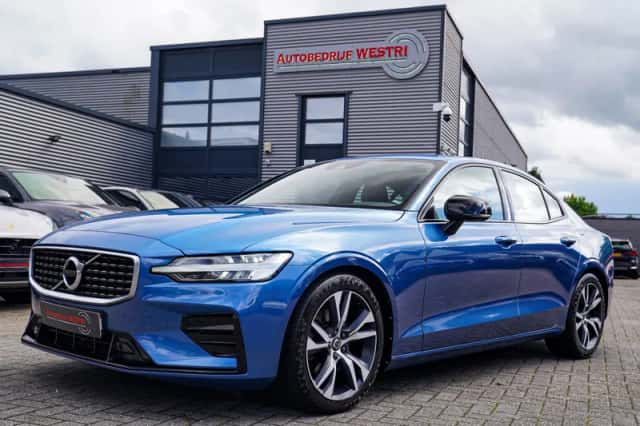 Volvo S60 (2019) thumbnail 1