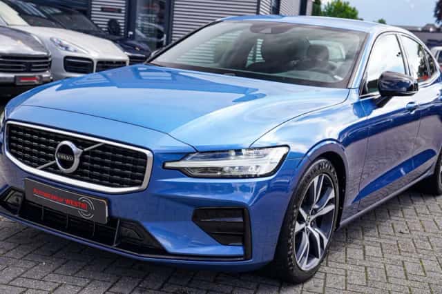 Volvo S60 (2019) thumbnail 2