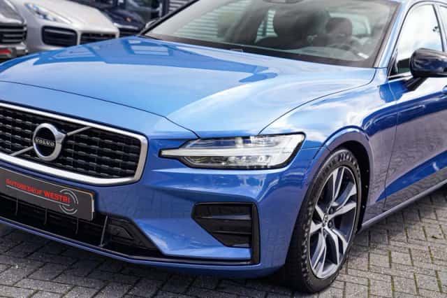 Volvo S60 (2019) thumbnail 3
