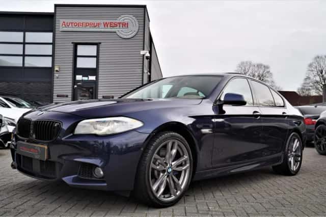 BMW 5-Serie (2011) thumbnail 1
