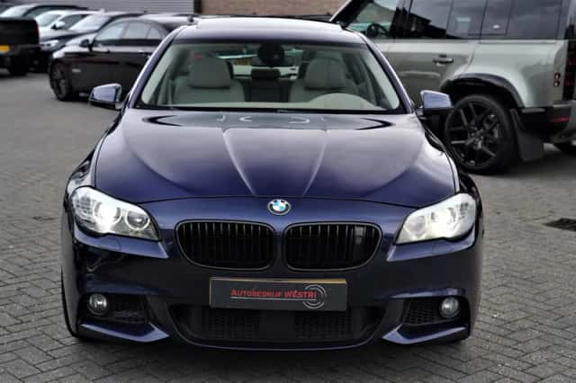 BMW 5-Serie (2011) thumbnail 3