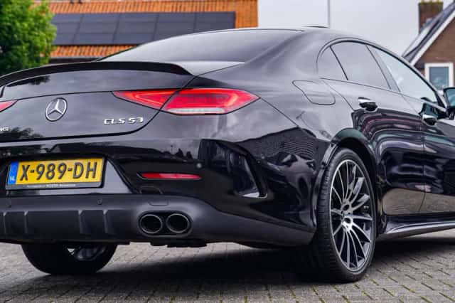 Mercedes-Benz Benz (2019) thumbnail 2