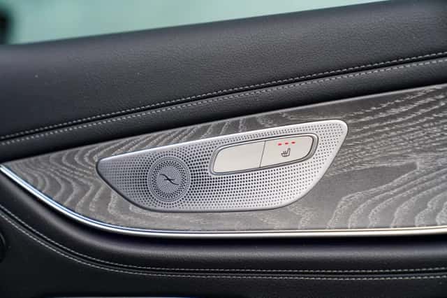 Mercedes-Benz Benz (2019) thumbnail 5