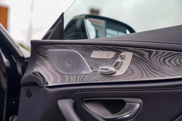 Mercedes-Benz Benz (2019) thumbnail 6