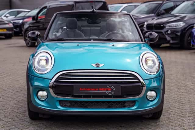 MINI Cooper (2017) thumbnail 4