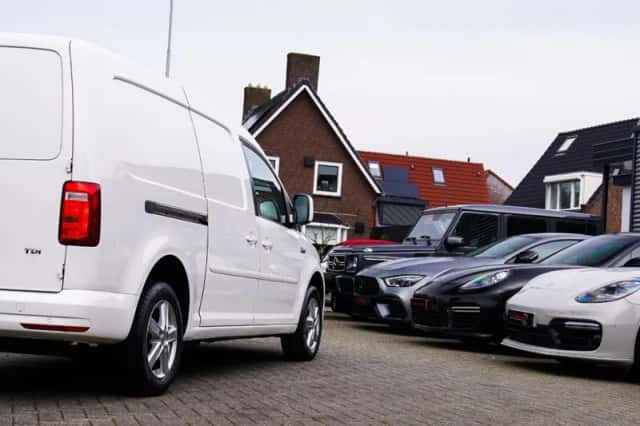Volkswagen Caddy (2017) thumbnail 4