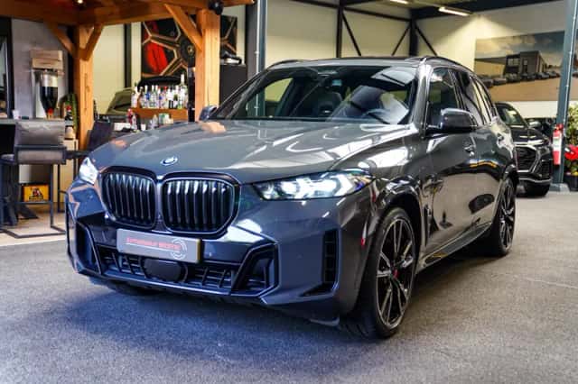 BMW X5 (2023) thumbnail 3