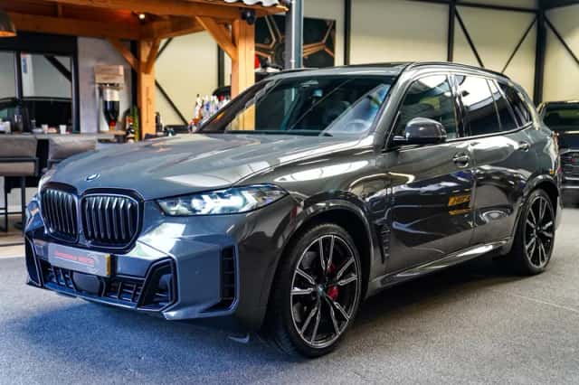 BMW X5 (2023) thumbnail 4