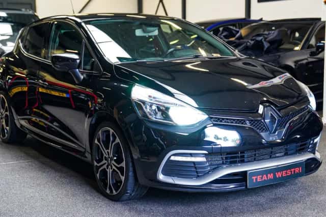 Renault Clio (2015) thumbnail 1