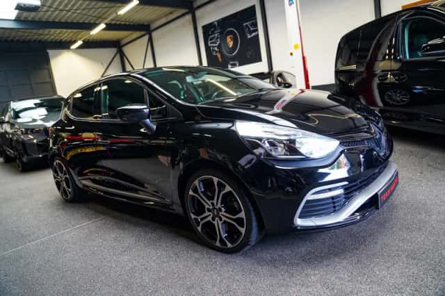 Renault Clio (2015) thumbnail 3