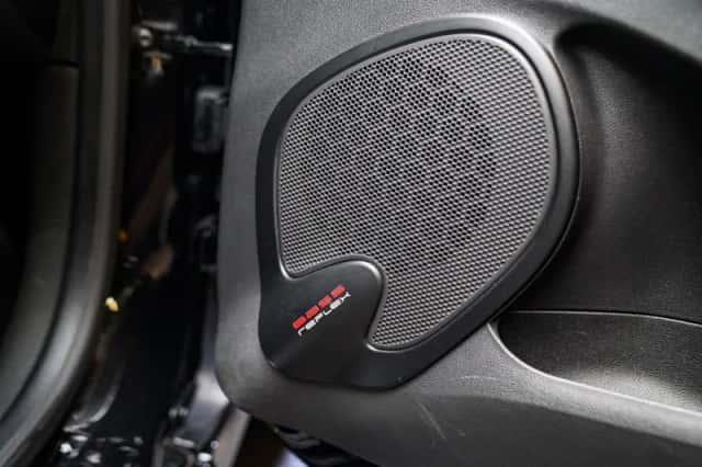 Renault Clio (2015) thumbnail 6