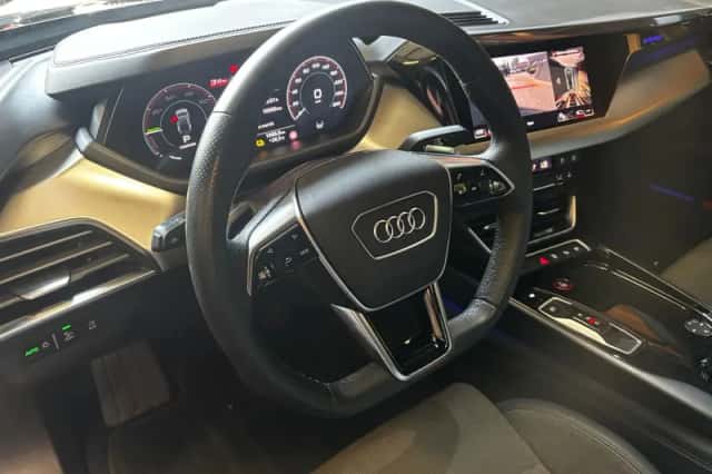 Audi E (2021) thumbnail 5