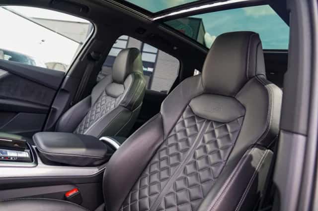 Audi Q7 (2022) thumbnail 4