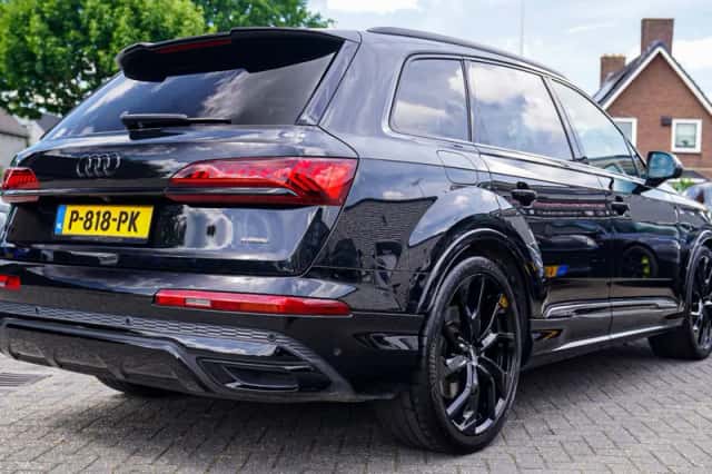 Audi Q7 (2022) thumbnail 6