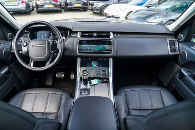 Land Rover Rover (2018) thumbnail 3