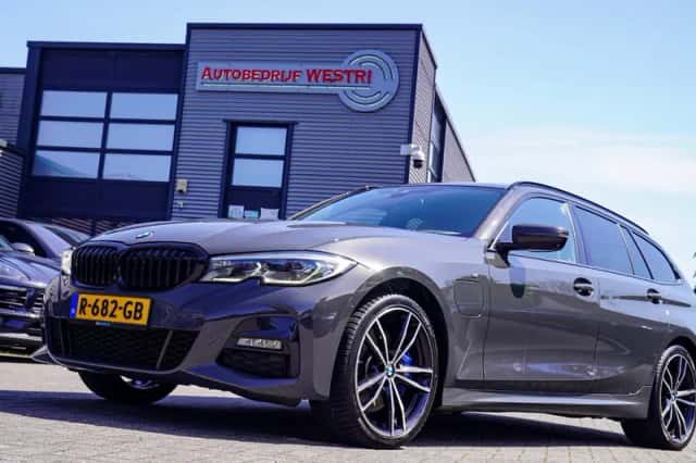 BMW 3-Serie (2021) thumbnail 2