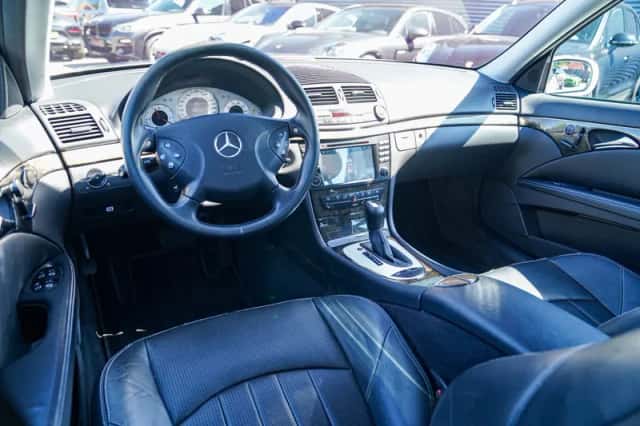 Mercedes-Benz Benz (2003) thumbnail 3