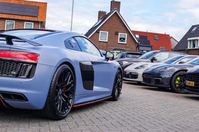 Audi R8 (2016) thumbnail 3