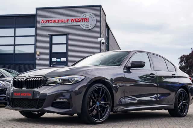 BMW 3-Serie (2022) thumbnail 1