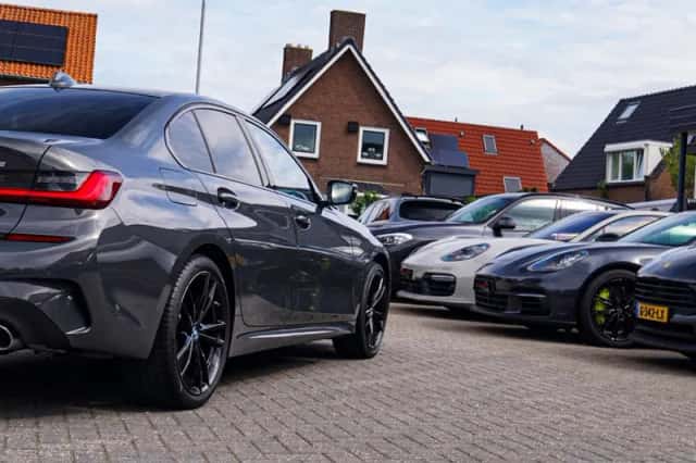 BMW 3-Serie (2022) thumbnail 2