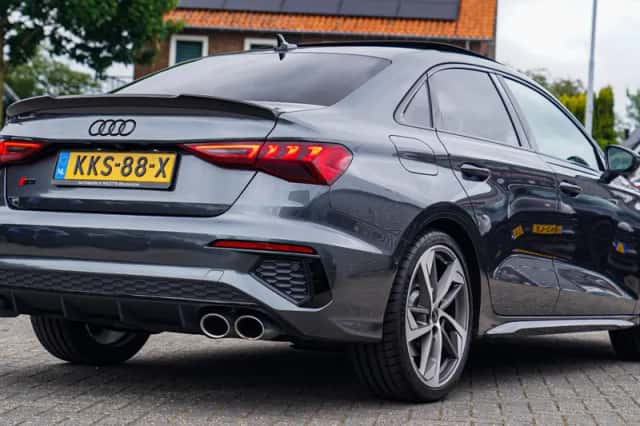 Audi S3 (2021) thumbnail 2