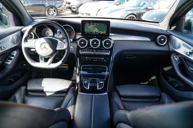 Mercedes-Benz Benz (2019) thumbnail 2