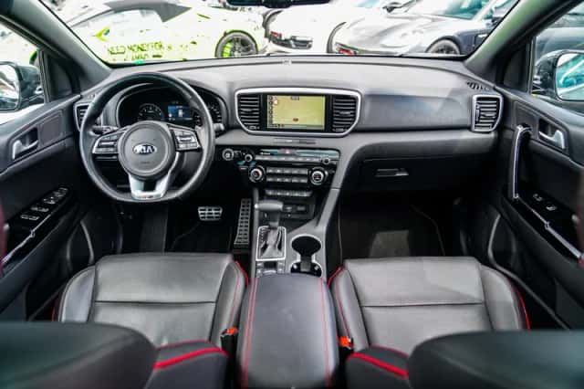 Kia Sportage (2018) thumbnail 2
