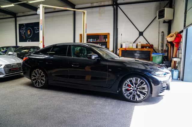 BMW 4-Serie (2022) thumbnail 2