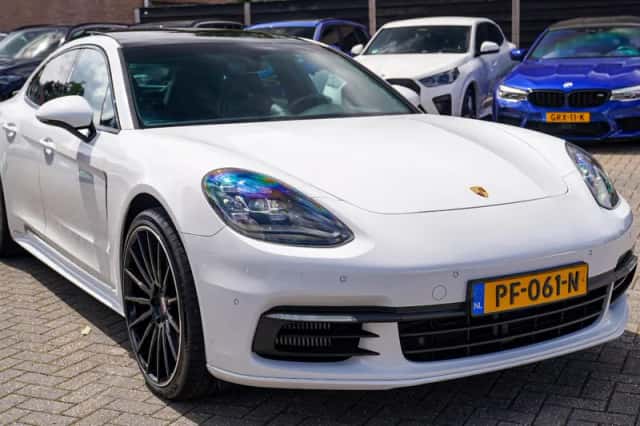 Porsche Panamera (2017) thumbnail 5
