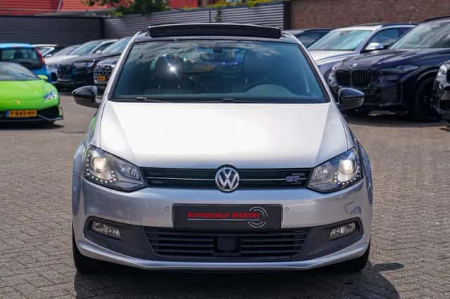 Volkswagen Polo (2014) thumbnail 6