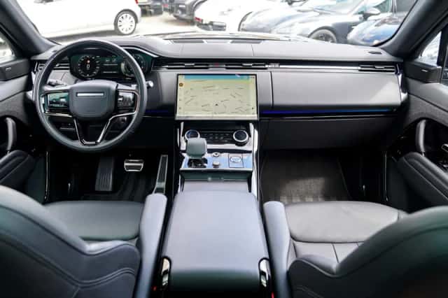 Land Rover Rover (2023) thumbnail 2