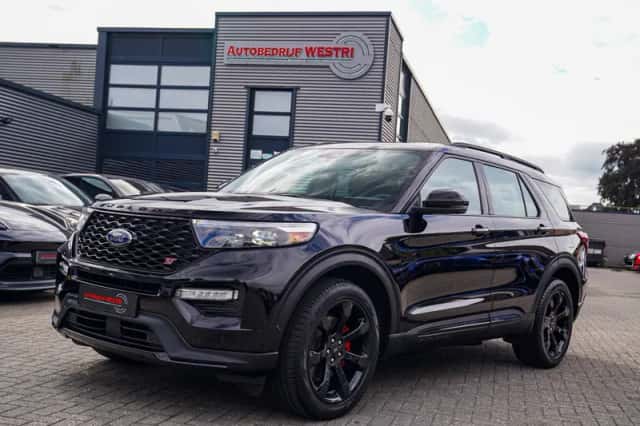 Ford Explorer (2023) thumbnail 5