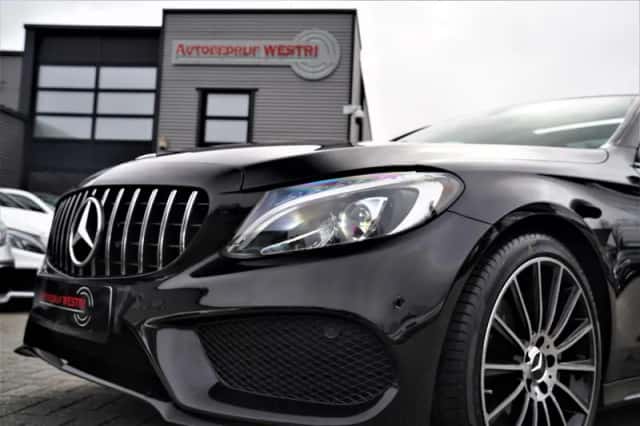 Mercedes-Benz Benz (2018) thumbnail 2
