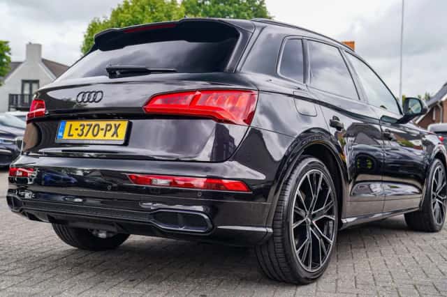 Audi SQ5 (2018) thumbnail 2