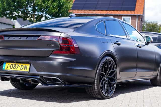 Volvo S90 (2019) thumbnail 2
