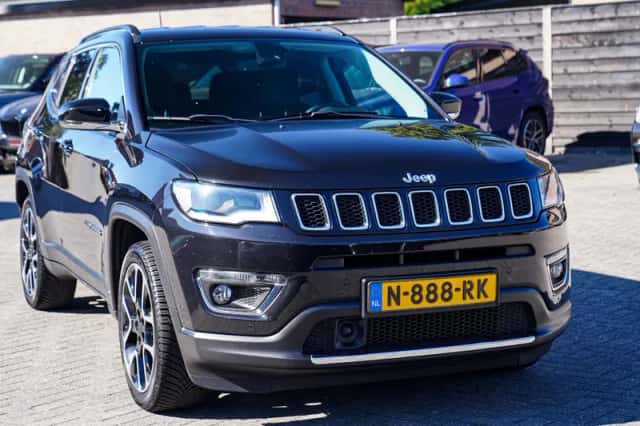 Jeep Compass (2021) thumbnail 4
