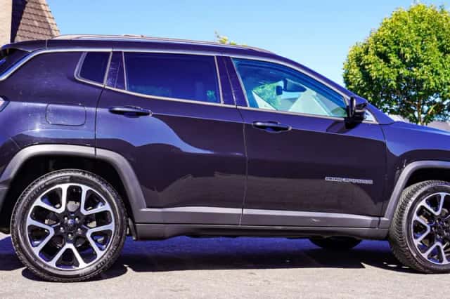 Jeep Compass (2021) thumbnail 6