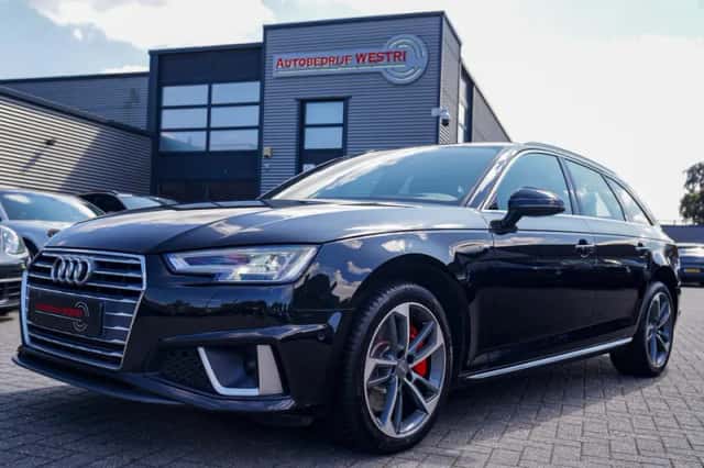 Audi A4 (2019) thumbnail 1