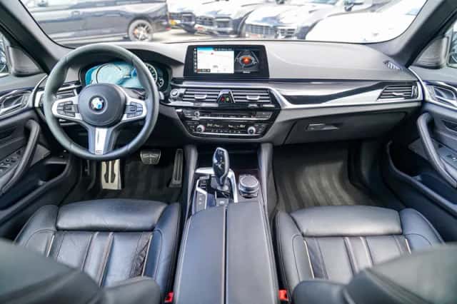 BMW 5-Serie (2017) thumbnail 2