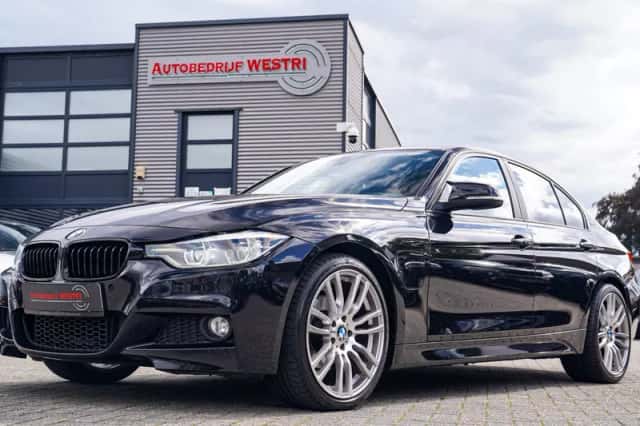 BMW 3-Serie (2017) thumbnail 1