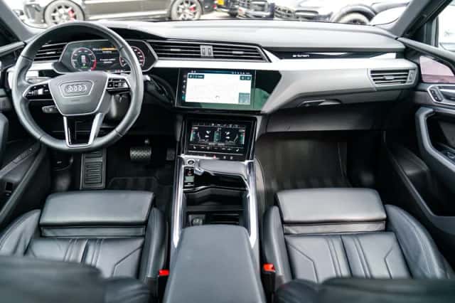 Audi e-tron Sportback (2021) thumbnail 3