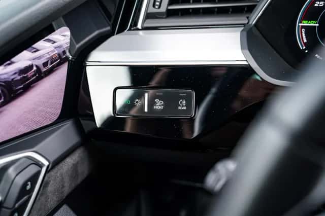 Audi e-tron Sportback (2021) thumbnail 6