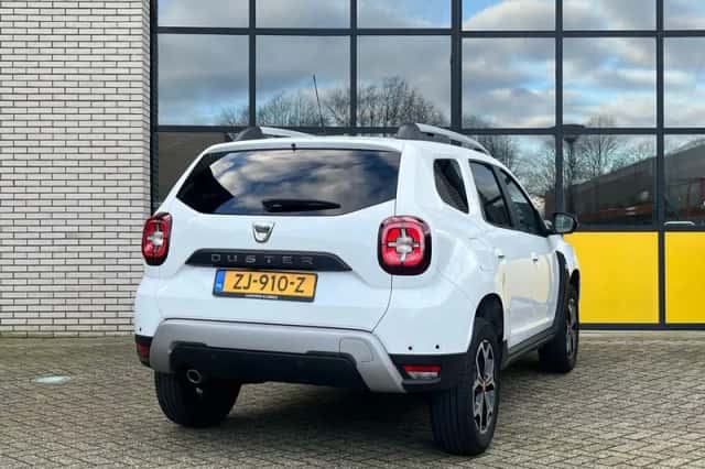 Dacia Duster (2019) thumbnail 3