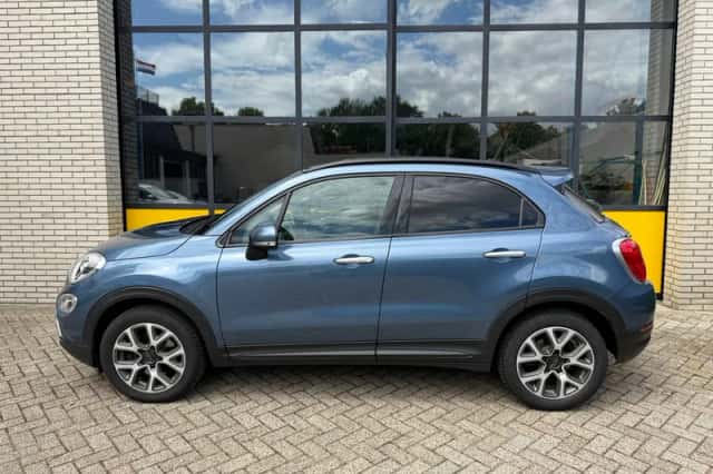 Fiat 500X (2017) thumbnail 2