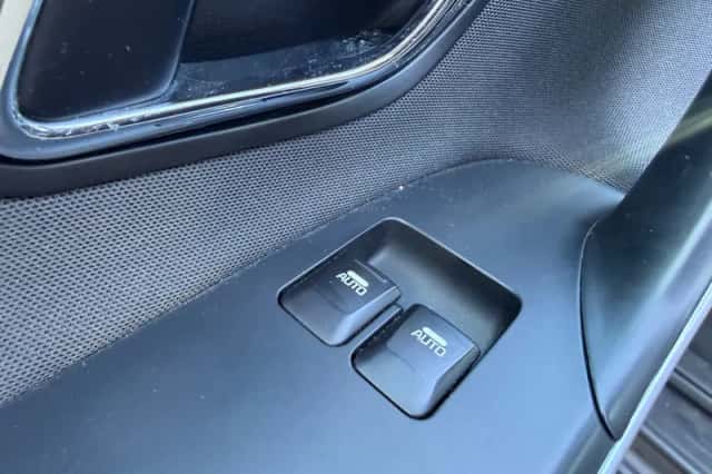 Kia Cee'd (2014) thumbnail 6