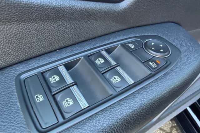 Renault Mégane E-Tech (2022) thumbnail 6